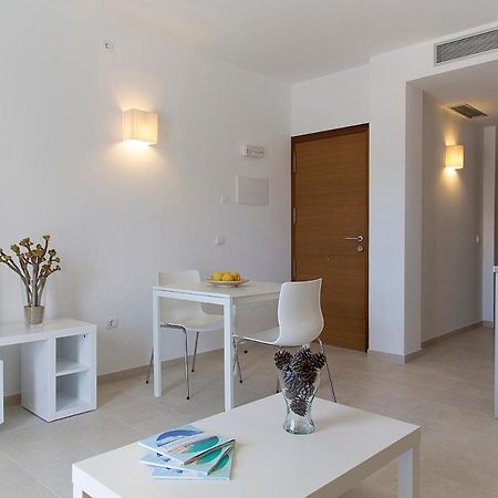 Apartamentos Proa - Emar Hotels Only Adults Es Pujols Bagian luar foto