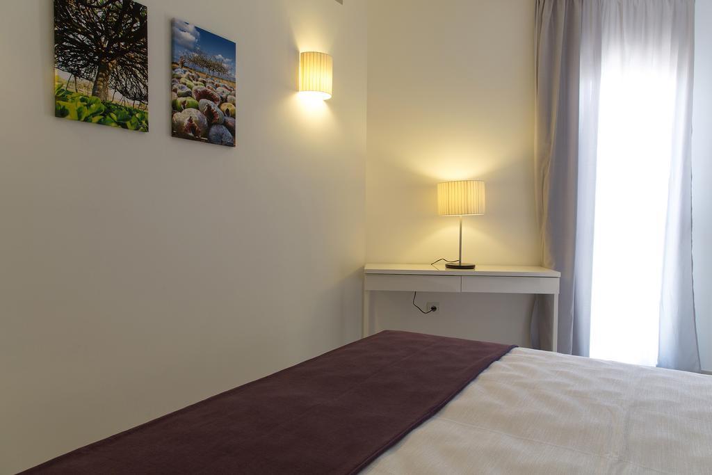 Apartamentos Proa - Emar Hotels Only Adults Es Pujols Bagian luar foto