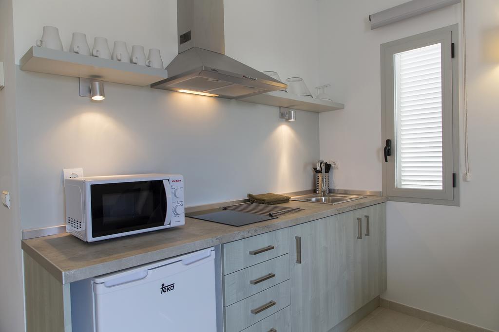 Apartamentos Proa - Emar Hotels Only Adults Es Pujols Bagian luar foto